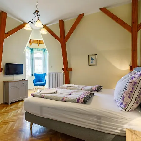 Vila Zichy By Interhome