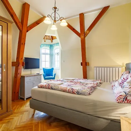 Vila Zichy By Interhome